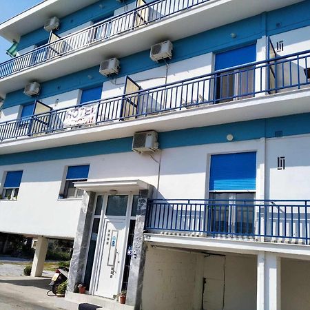 To Giouli Hotel Volos Bagian luar foto