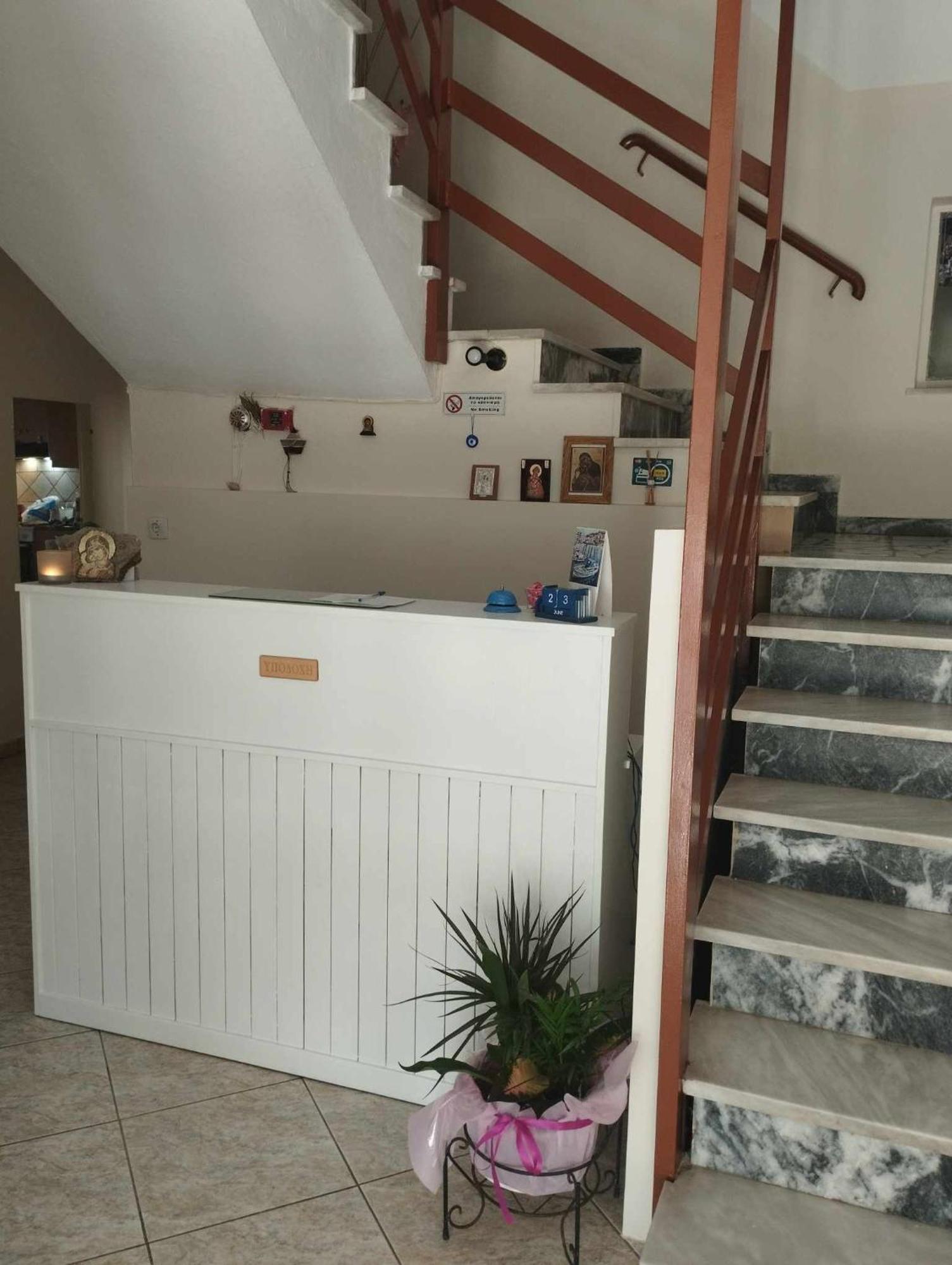 To Giouli Hotel Volos Bagian luar foto