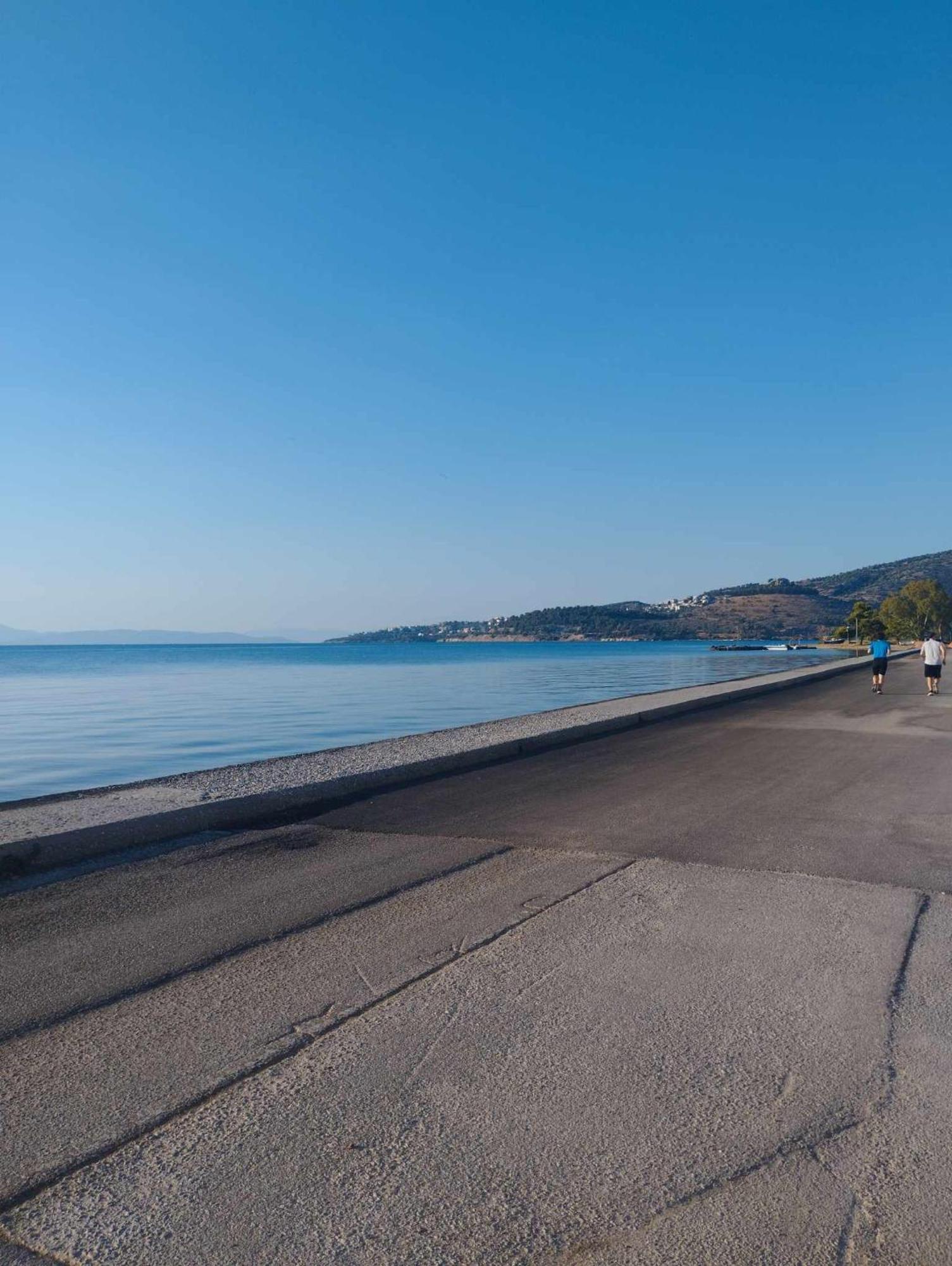 To Giouli Hotel Volos Bagian luar foto
