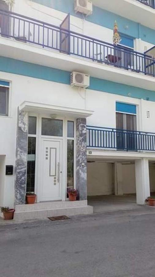 To Giouli Hotel Volos Bagian luar foto