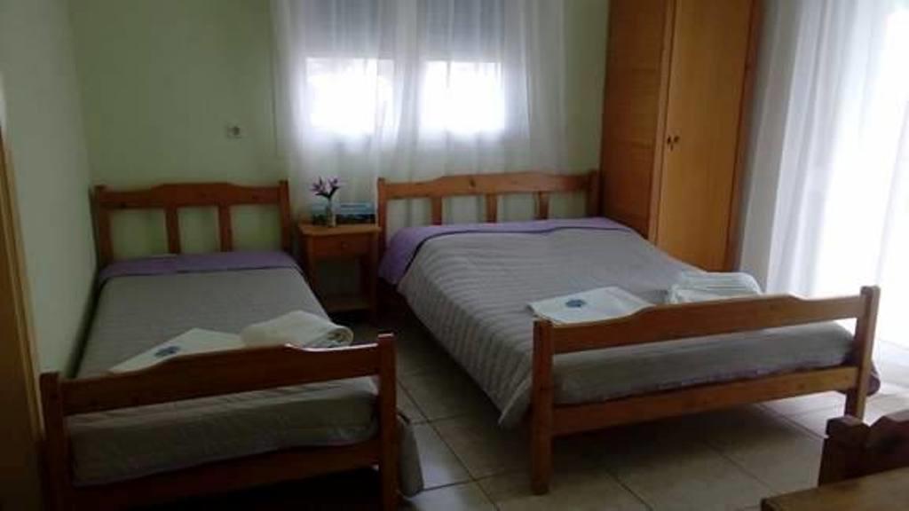 To Giouli Hotel Volos Bagian luar foto