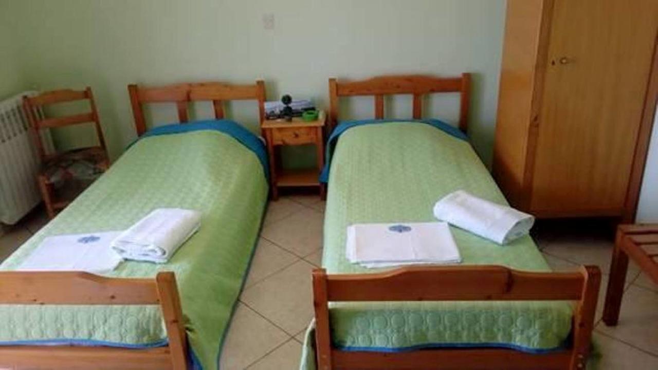 To Giouli Hotel Volos Bagian luar foto