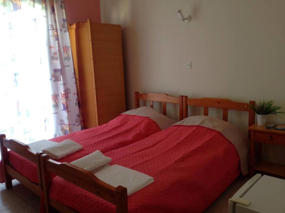 To Giouli Hotel Volos Bagian luar foto