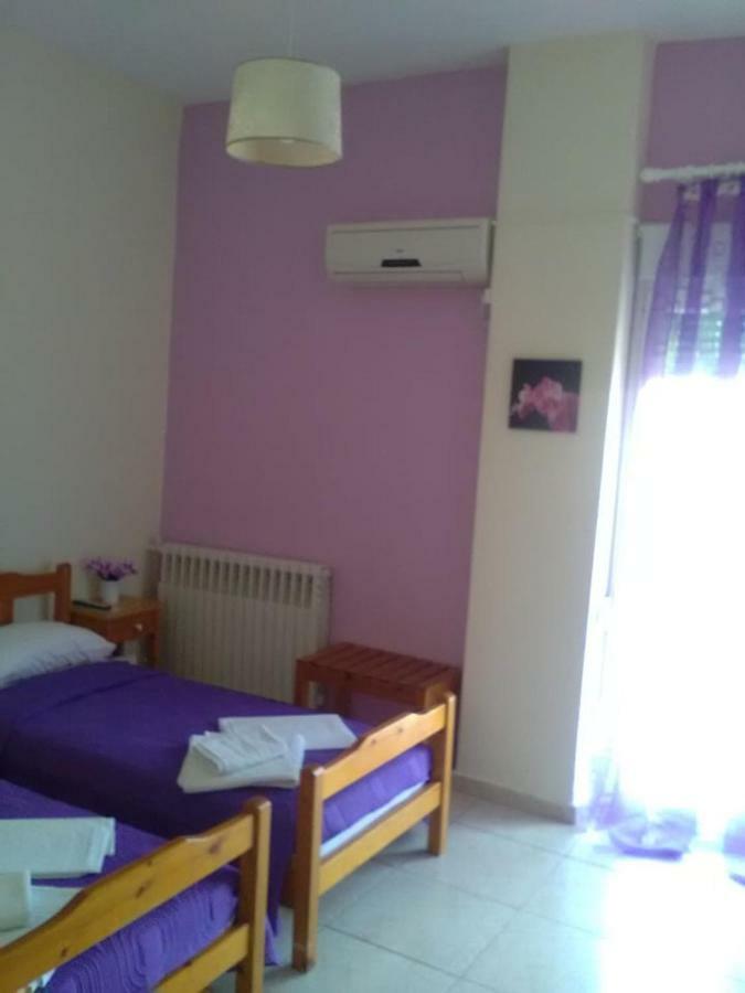 To Giouli Hotel Volos Bagian luar foto