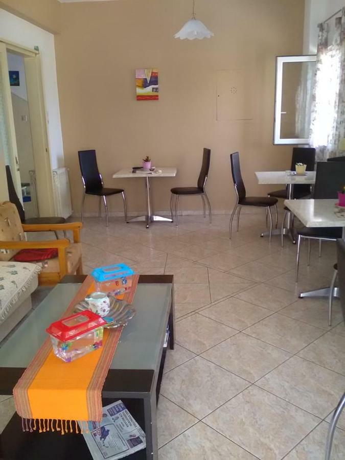 To Giouli Hotel Volos Bagian luar foto